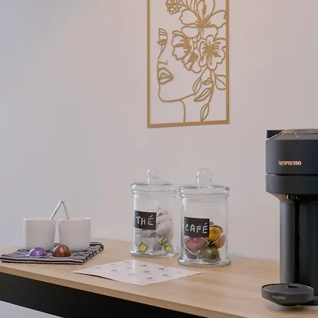 Apartment Suite Romantique Avec Balneo Et Jeux Coquins