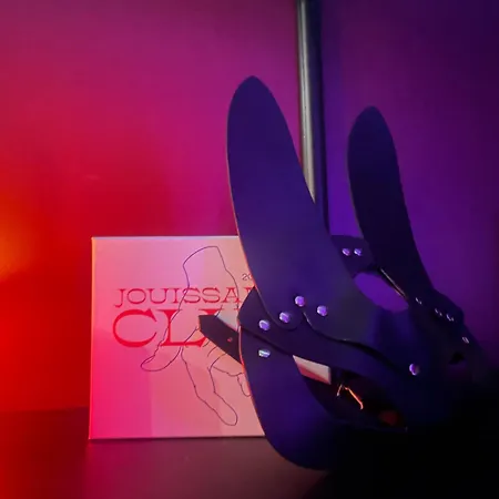 Suite Romantique Avec Balneo Et Jeux Coquins Roanne