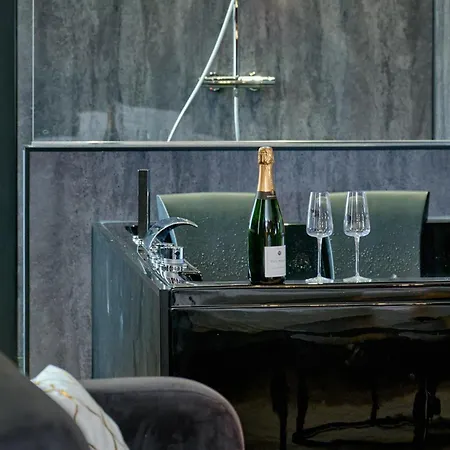 Suite Romantique Avec Balneo Et Jeux Coquins Apartment *