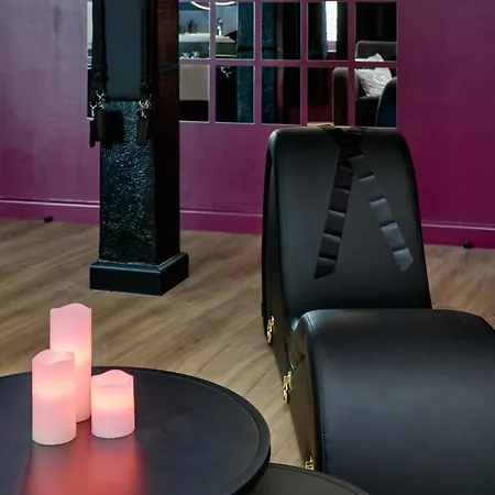 Suite Romantique Avec Balneo Et Jeux Coquins Apartment Roanne