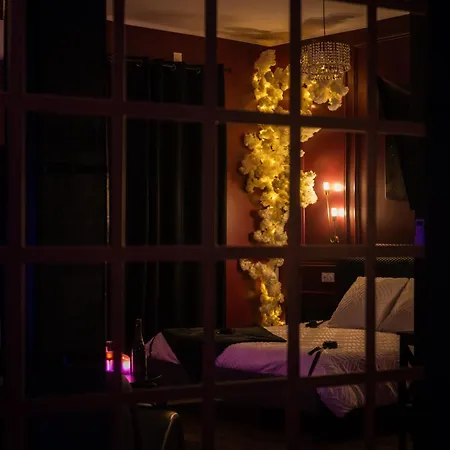 Romantique Avec Balneo Et Jeux Coquins 로안