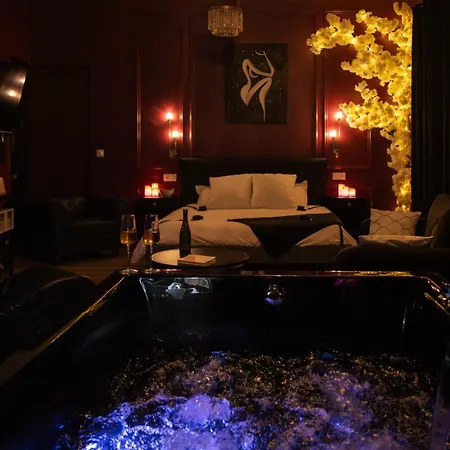 아파트 Romantique Avec Balneo Et Jeux Coquins